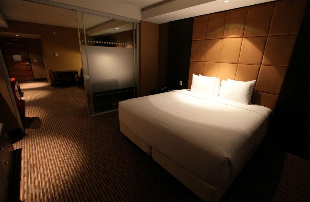 Edmonton Hotel & Convention Center Edmonton Pokoj fotografie